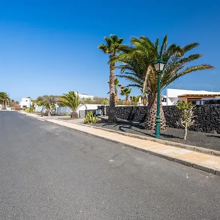 Lanza Costa Teguise